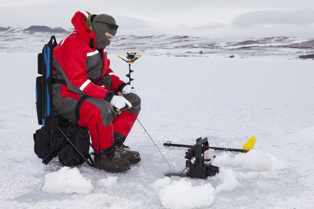 Complete Ice Fishing Gear Equipment